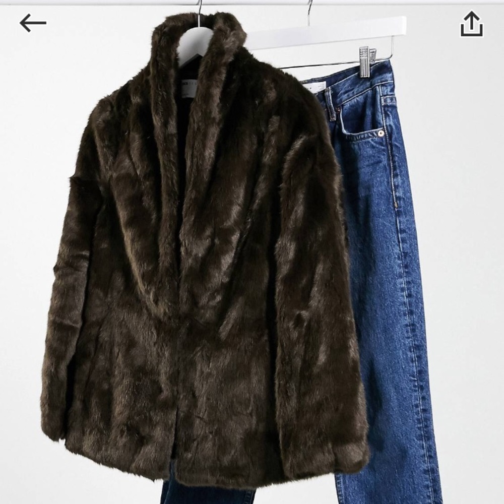 ASOS DESIGN Petite Strand Faux Fur Collar Coat
